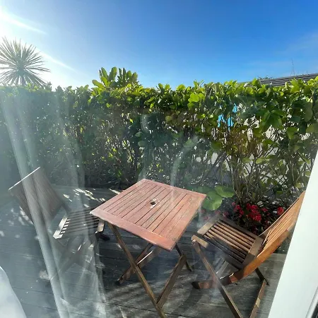 Carters By The Sea Beachside Studio Apartments Carters Beach Exterior photo