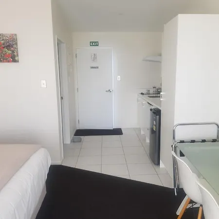 Carters By The Sea Beachside Studio Apartments Carters Beach Exterior photo